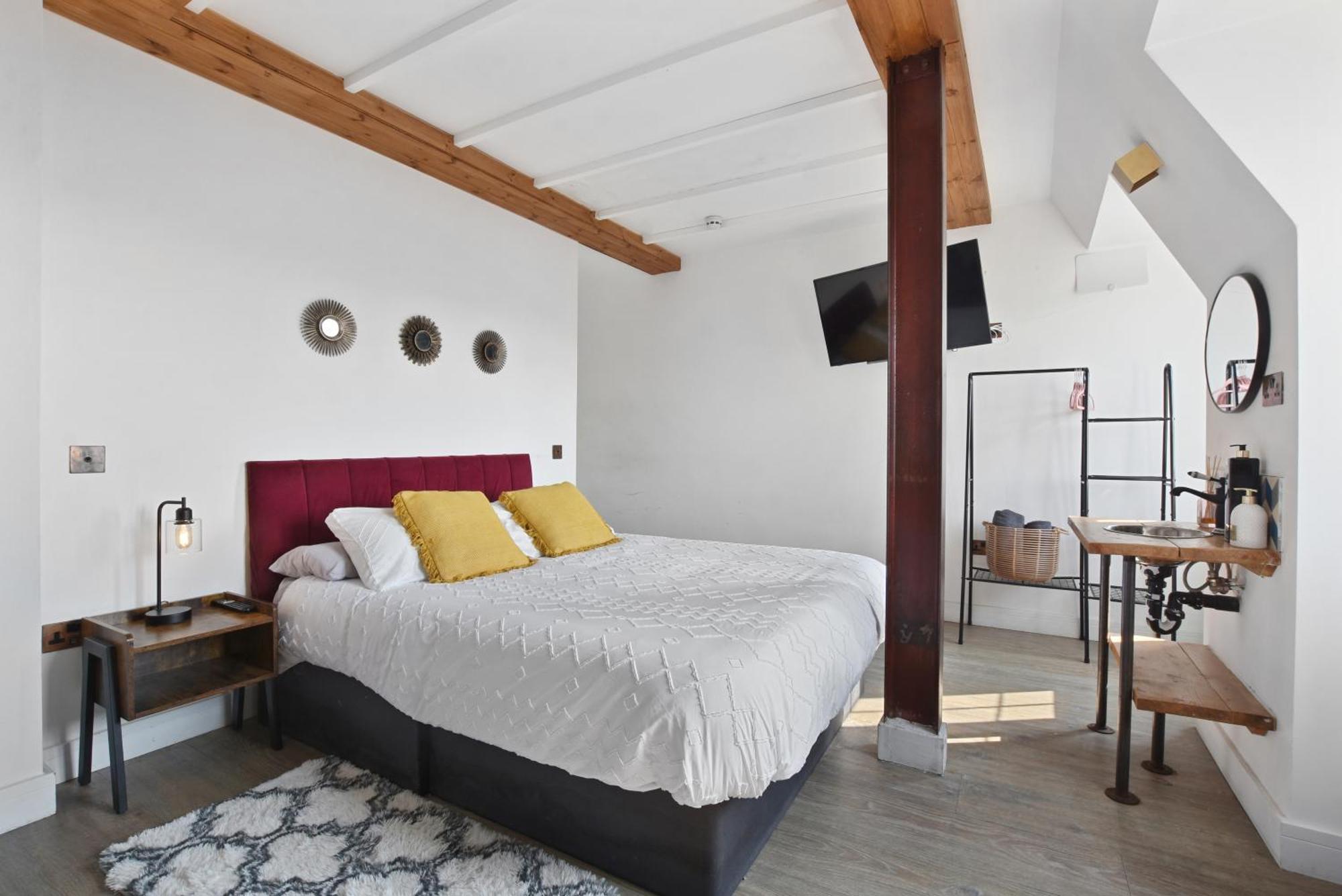 Angel Townhouse 3*